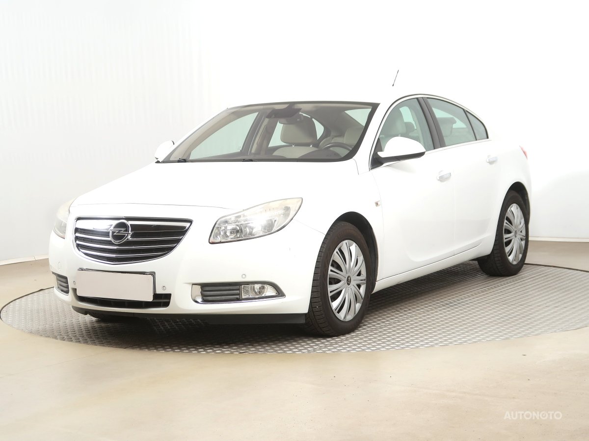Opel Insignia, 2010 - pohled č. 3