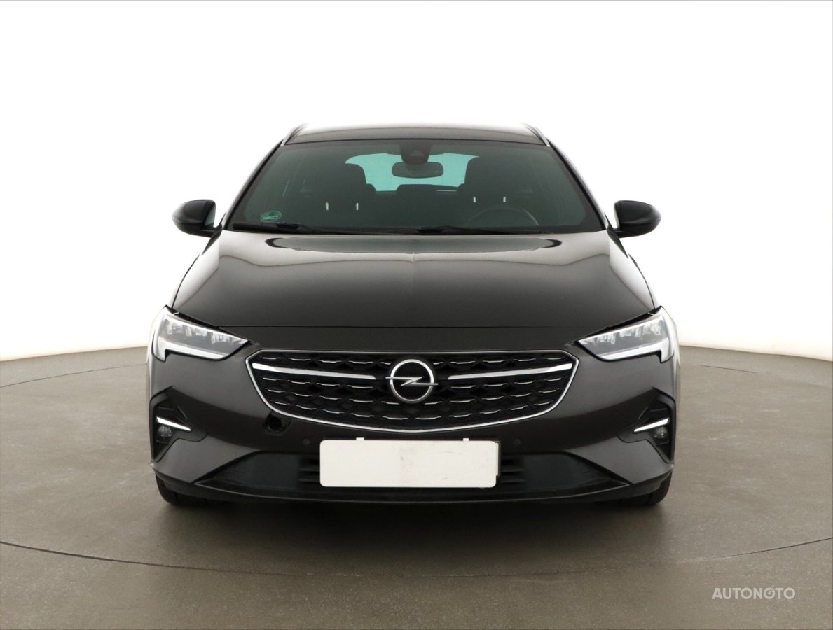 Opel Insignia, 2021 - pohled č. 2