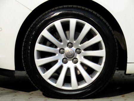 Opel Insignia, 2011 - pohled č. 11