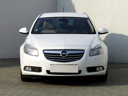Opel Insignia, 2011 - pohled č. 2