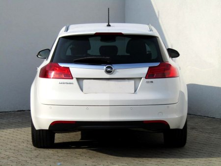 Opel Insignia, 2011 - pohled č. 6