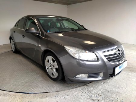 Opel Insignia, 2011