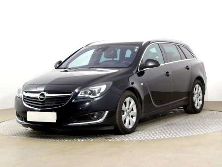 Opel Insignia, 2016 - pohled č. 3