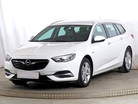Opel Insignia, 2018 - pohled č. 3