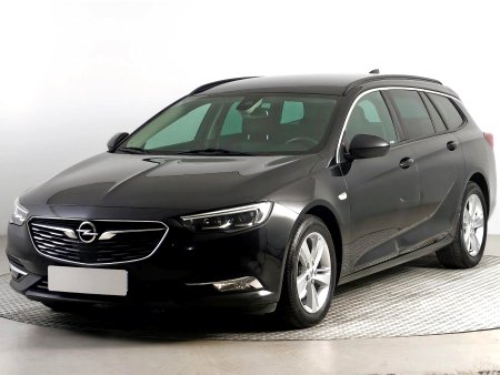 Opel Insignia, 2017 - pohled č. 3