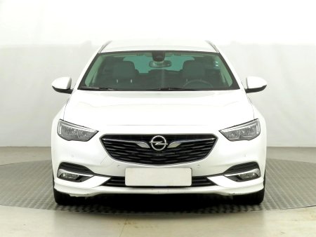 Opel Insignia, 2018 - pohled č. 2