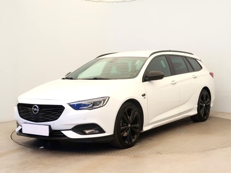 Opel Insignia, 2019 - pohled č. 3