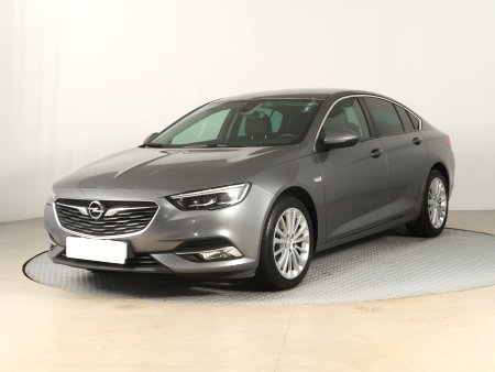 Opel Insignia, 2020 - pohled č. 3