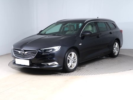 Opel Insignia, 2020 - pohled č. 3