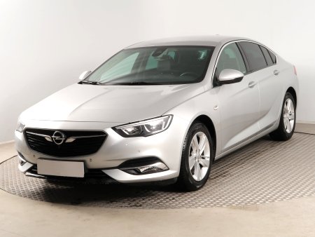 Opel Insignia, 2018 - pohled č. 3