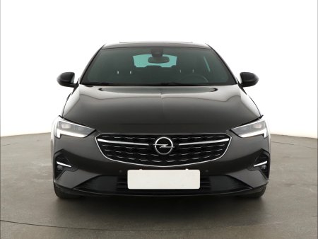 Opel Insignia, 2021 - pohled č. 2
