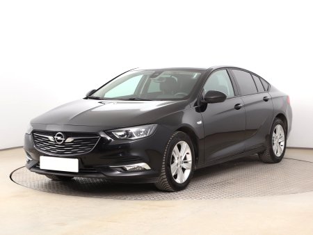 Opel Insignia, 2020 - pohled č. 3