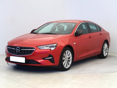 Opel Insignia, 2022 - pohled č. 3
