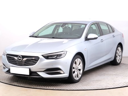 Opel Insignia, 2017 - pohled č. 3