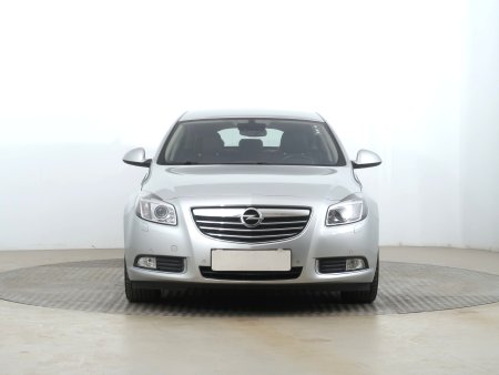 Opel Insignia, 2011 - pohled č. 2