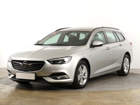 Opel Insignia, 2018 - pohled č. 3