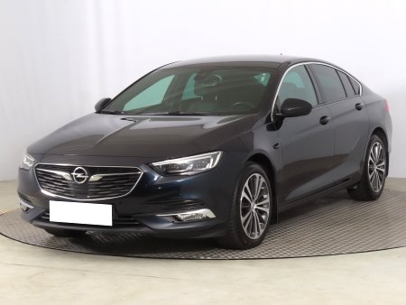 Opel Insignia, 2018 - pohled č. 3