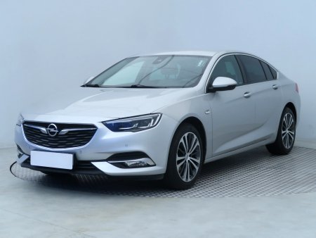 Opel Insignia, 2018 - pohled č. 3
