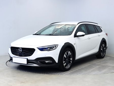 Opel Insignia, 2018 - pohled č. 3