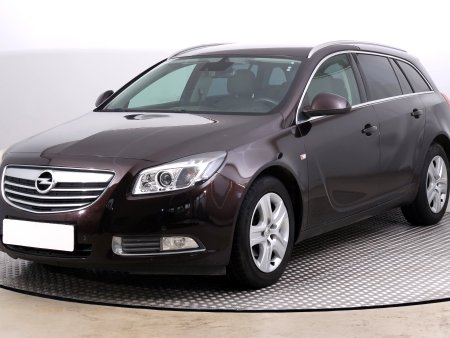 Opel Insignia, 2012 - pohled č. 3
