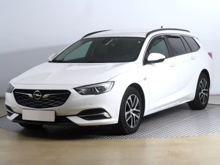 Opel Insignia, 2019 - pohled č. 3