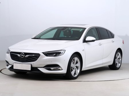 Opel Insignia, 2017 - pohled č. 3