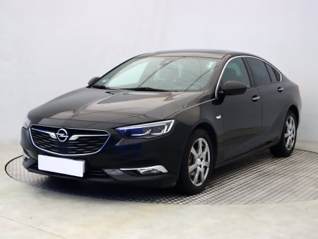 Opel Insignia, 2018 - pohled č. 3