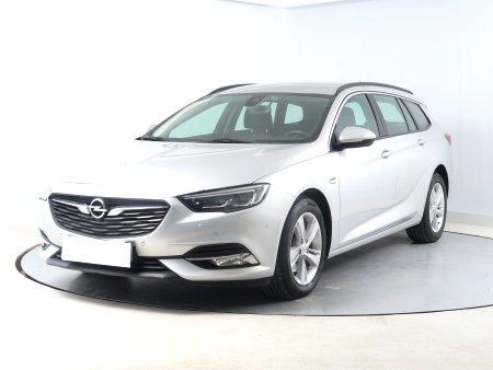 Opel Insignia, 2018 - pohled č. 3