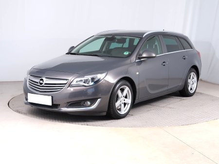 Opel Insignia, 2013 - pohled č. 3