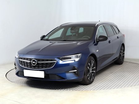 Opel Insignia, 2022 - pohled č. 3