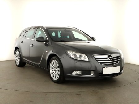 Opel Insignia, 2009