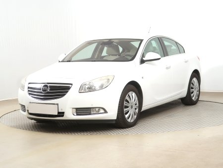 Opel Insignia, 2010 - pohled č. 3