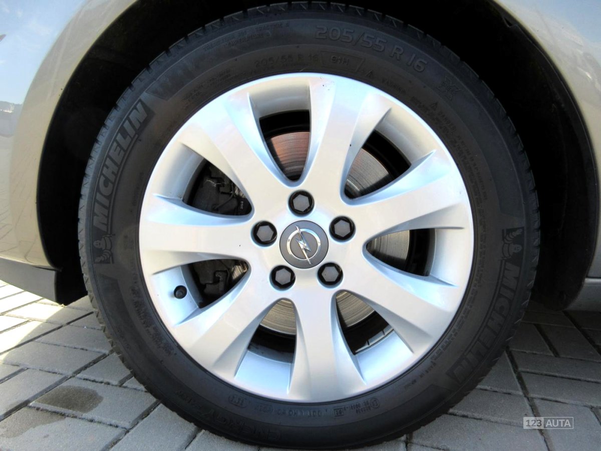 Opel Meriva, 2013 - pohled č. 7