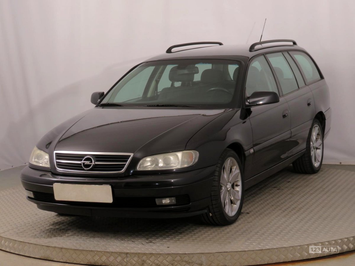 Opel Omega, 2002 - pohled č. 3