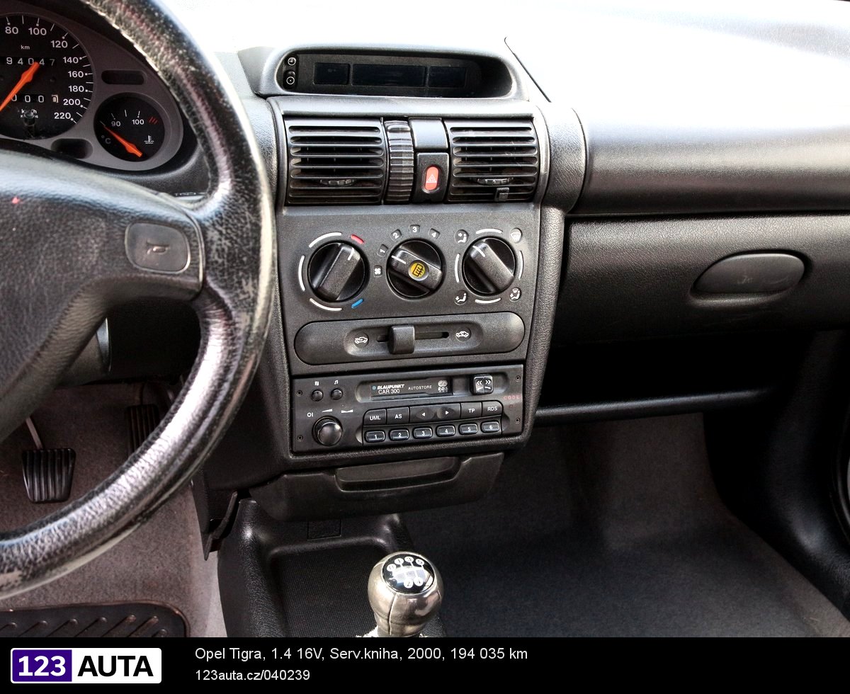 Opel Tigra, 2000 - pohled č. 13