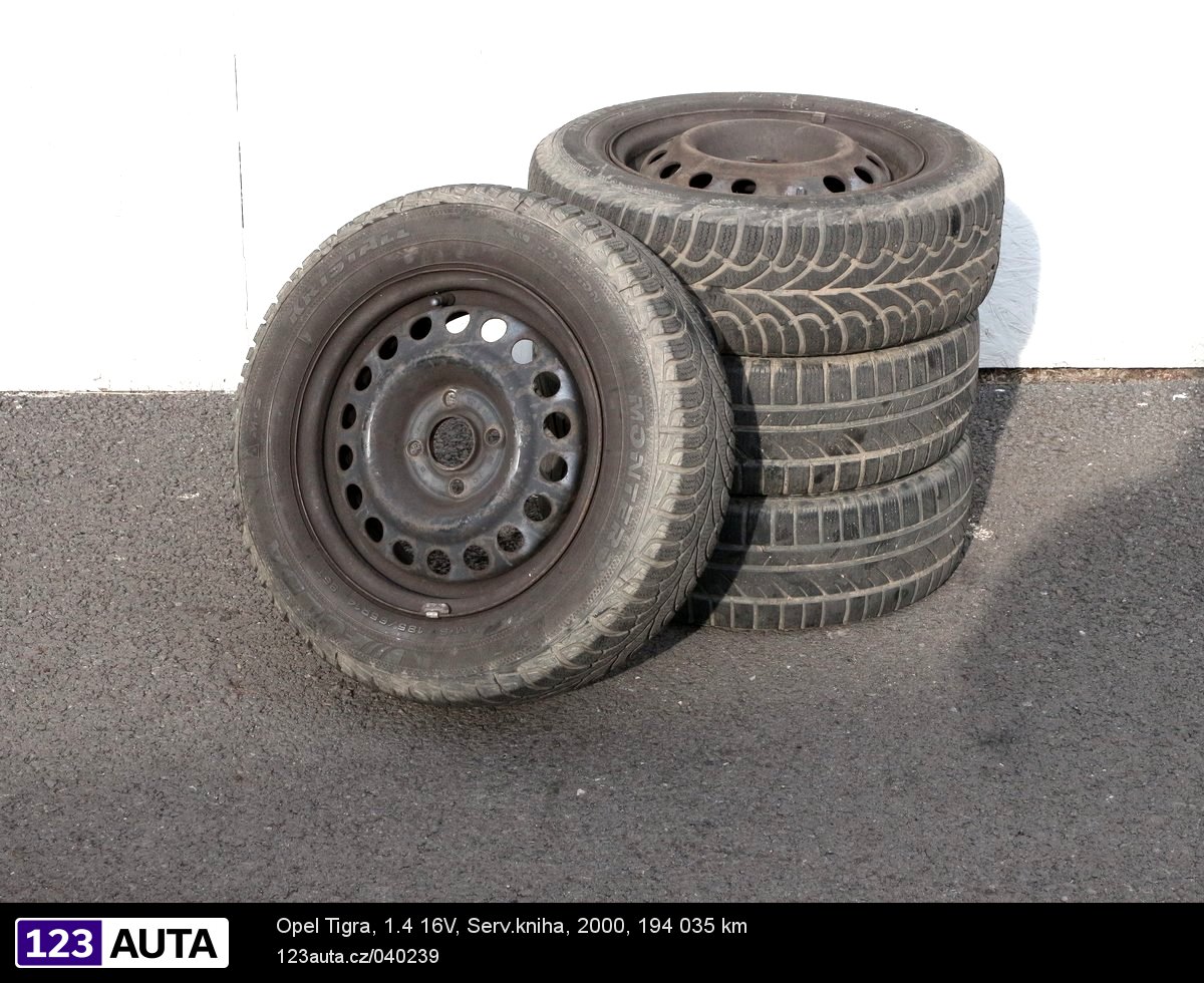 Opel Tigra, 2000 - pohled č. 24