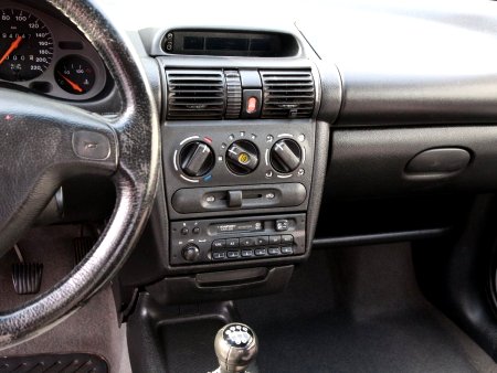 Opel Tigra, 2000 - pohled č. 13