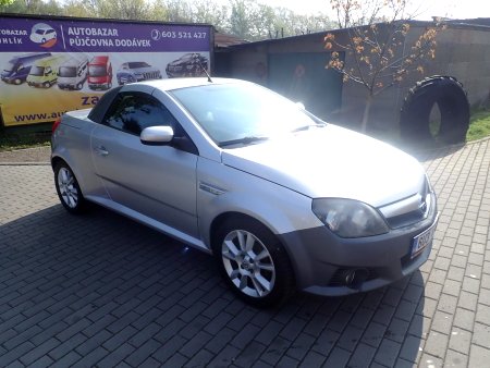 Opel Tigra, 2004 - pohled č. 2