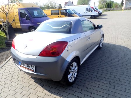 Opel Tigra, 2004 - pohled č. 3