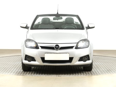 Opel Tigra, 2005 - pohled č. 2