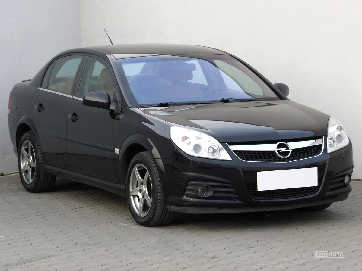 Opel Vectra, 2006 - celkový pohled