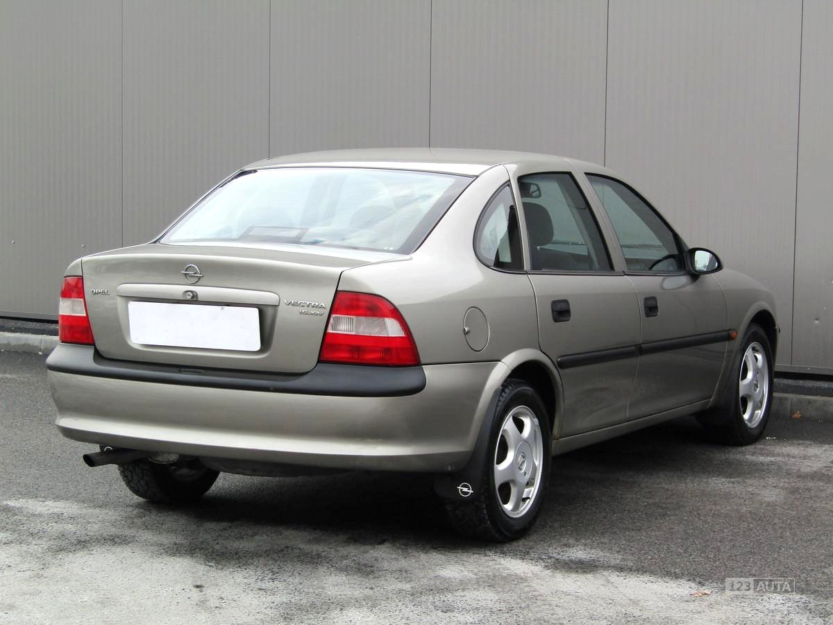 Opel Vectra, 1998 - pohled č. 5