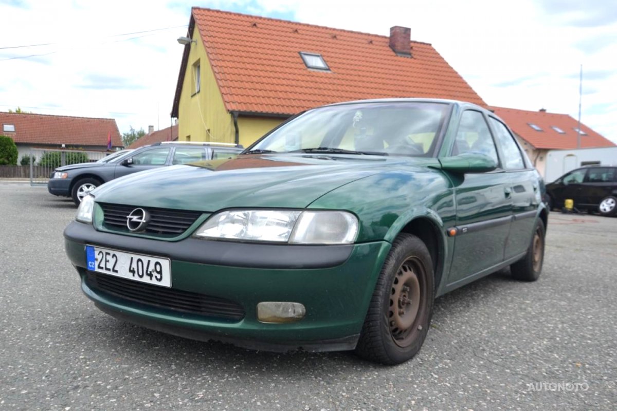 Opel Vectra, 1997 - celkový pohled