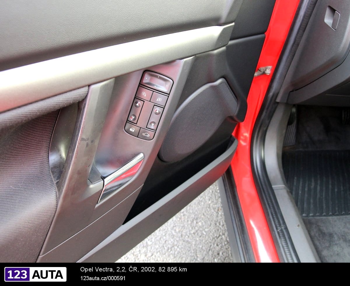 Opel Vectra, 2002 - pohled č. 17