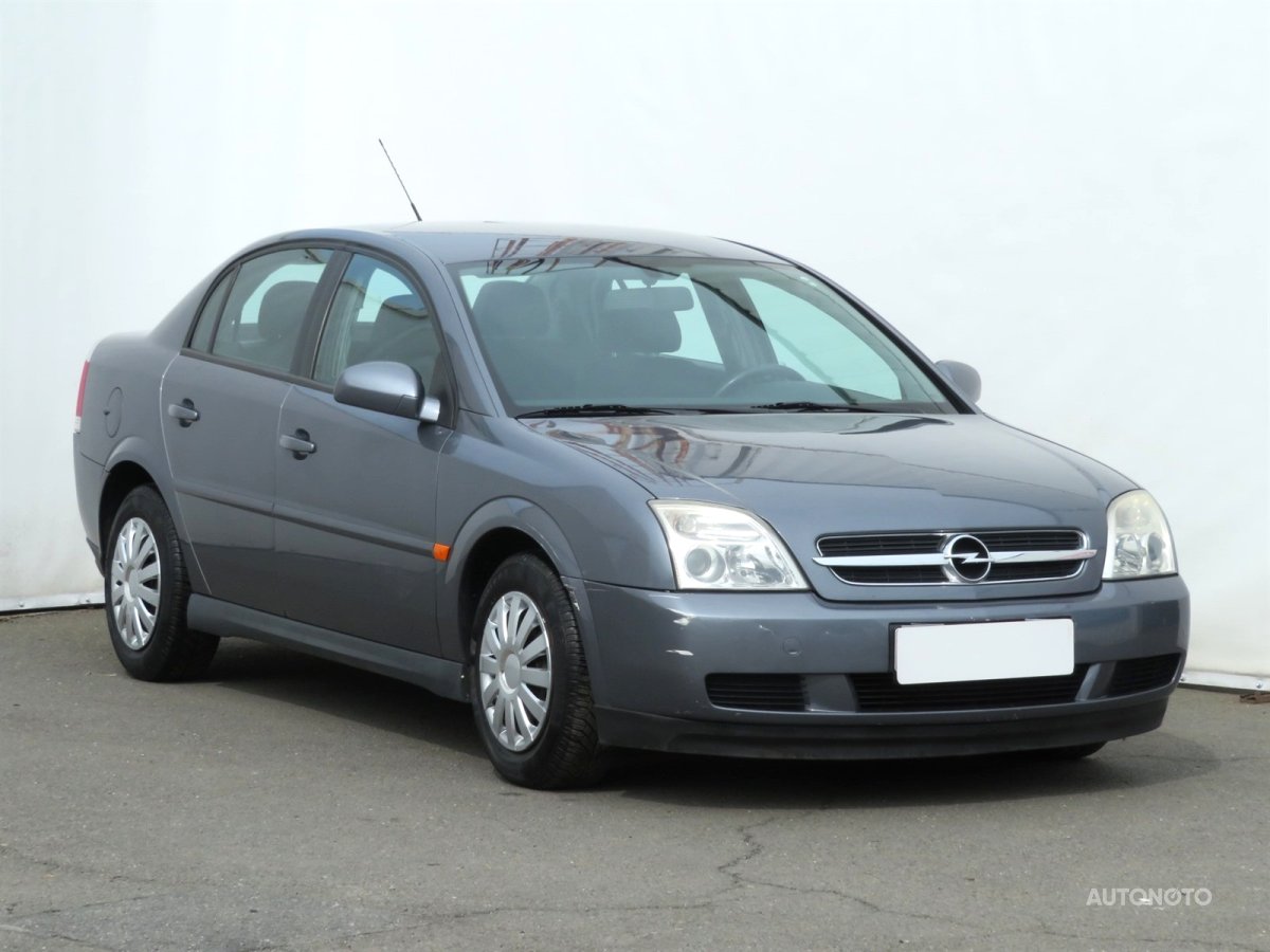 Opel Vectra, 2004 - celkový pohled