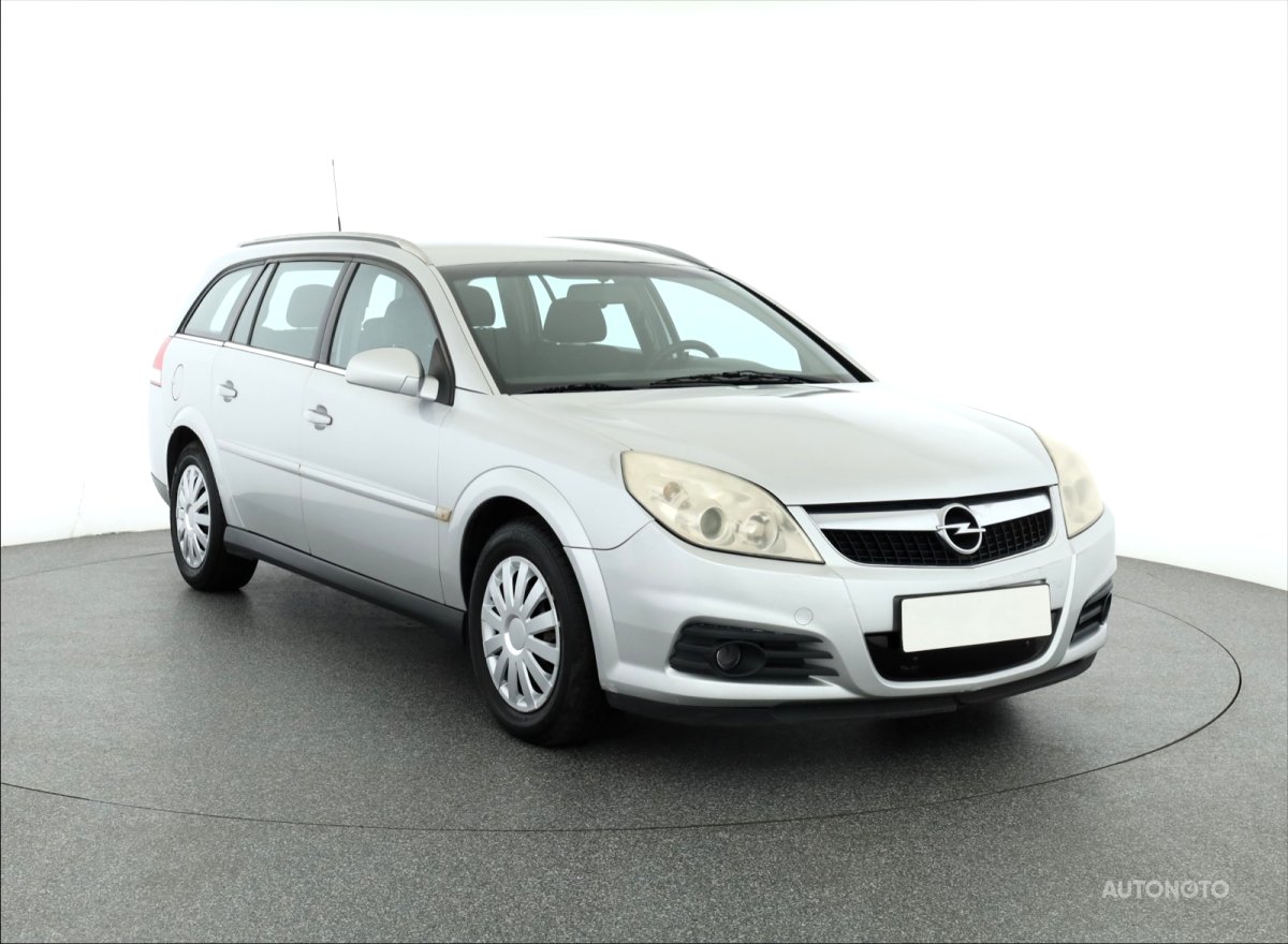 Opel Vectra, 2005 - celkový pohled