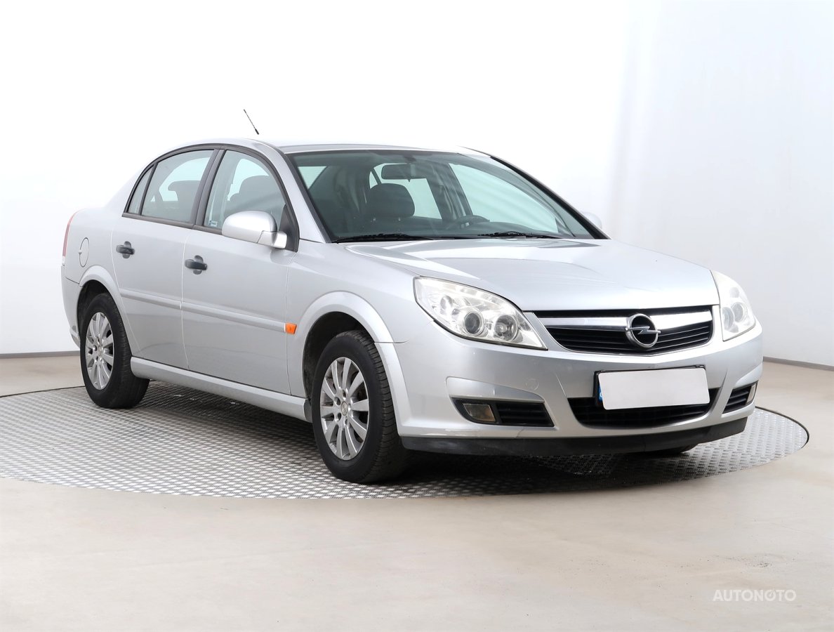 Opel Vectra, 2006 - celkový pohled