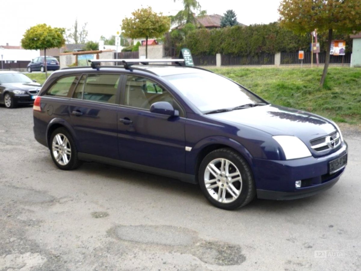 Opel Vectra, 2004 - celkový pohled