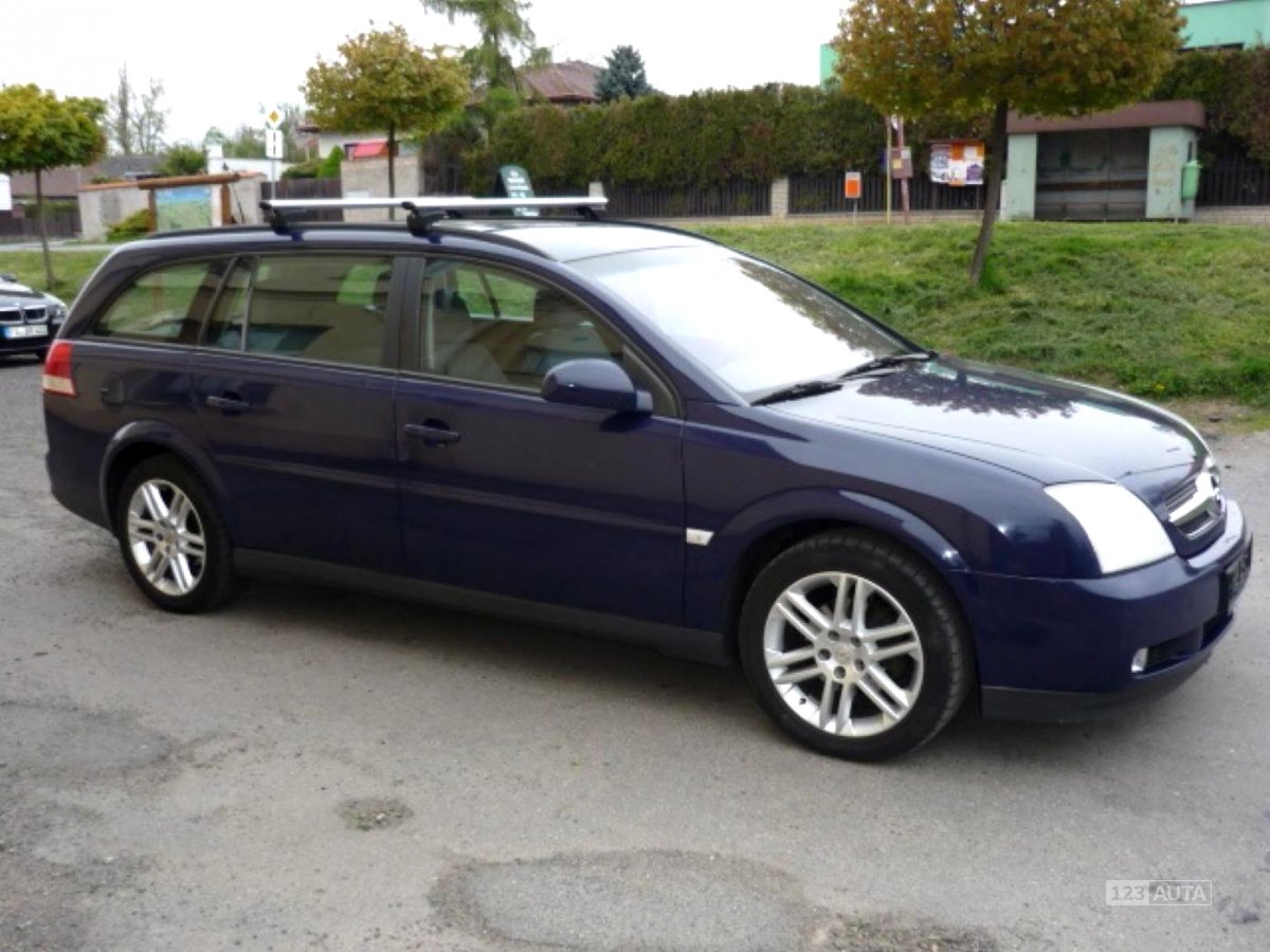 Opel Vectra, 2004 - pohled č. 2