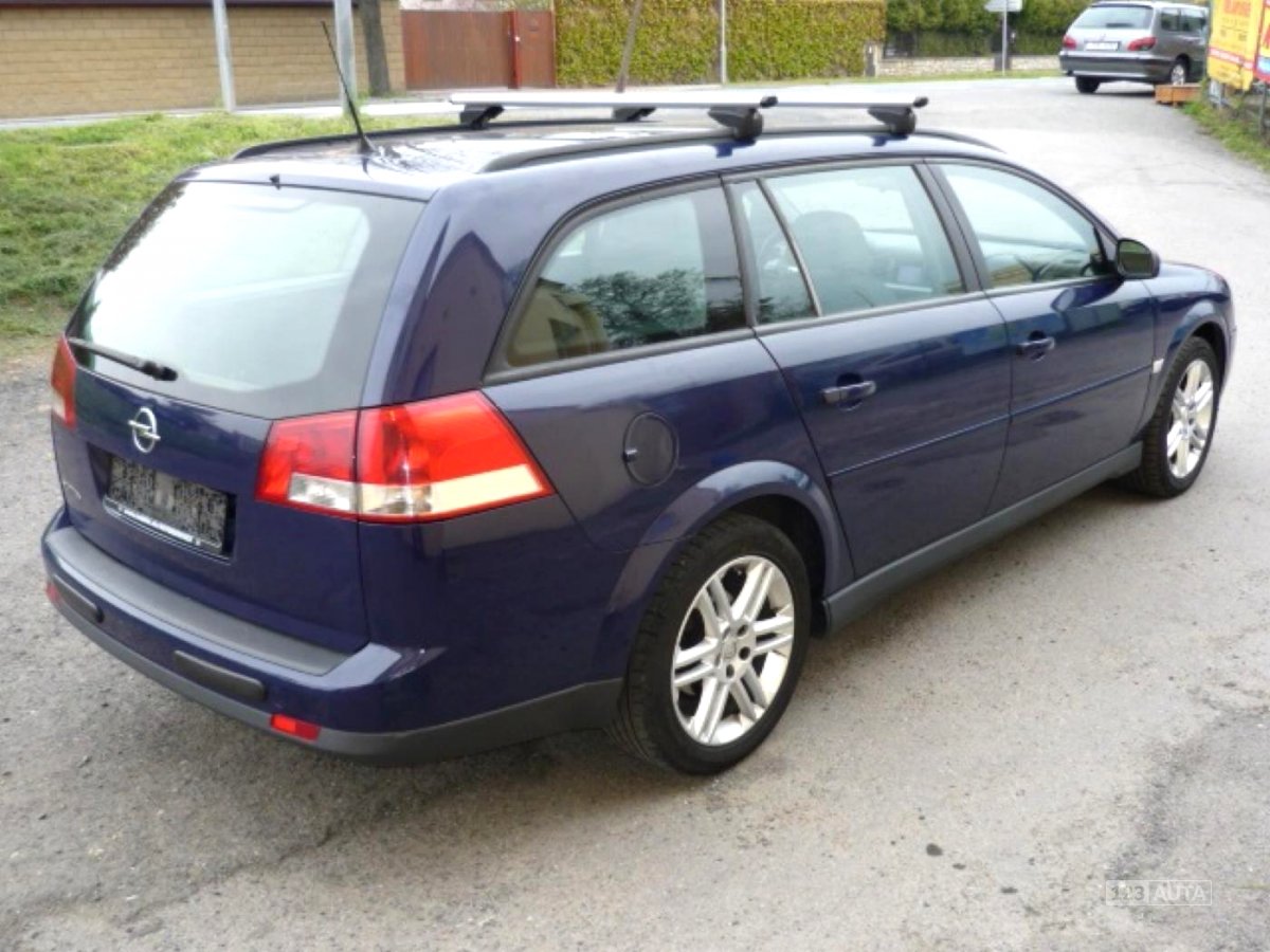 Opel Vectra, 2004 - pohled č. 8